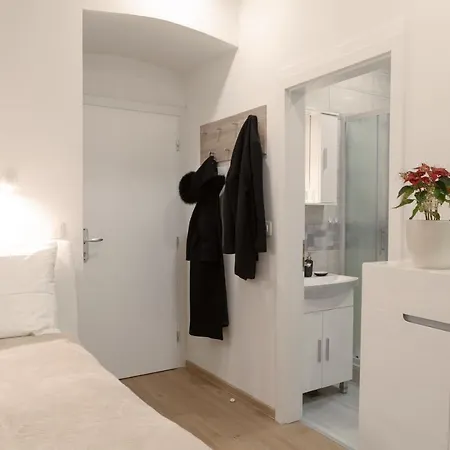 Gea Tour As Апартаменты Любляна