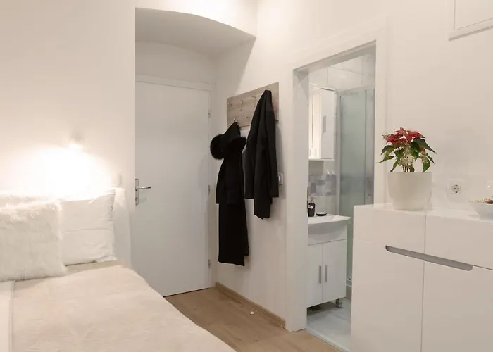 Gea Tour As Апартаменты Любляна